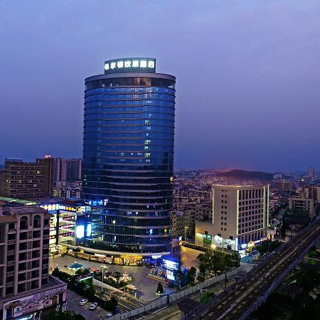 Hampton By Hilton Zhongshan Nanlang Buitenkant foto